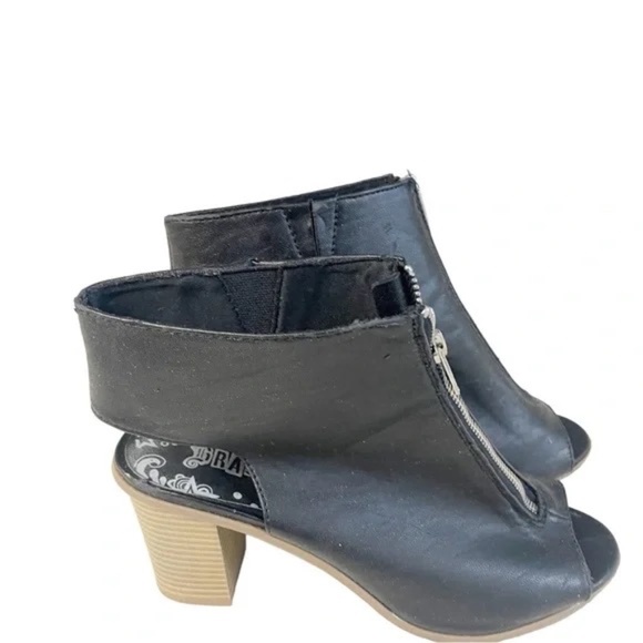 Brash Open Toe Heels Size 9 - Picture 1 of 4